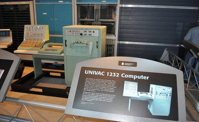 What Does Univac Stand For